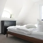 Traumhaftes Ostsee- Unter Reet In Rerik